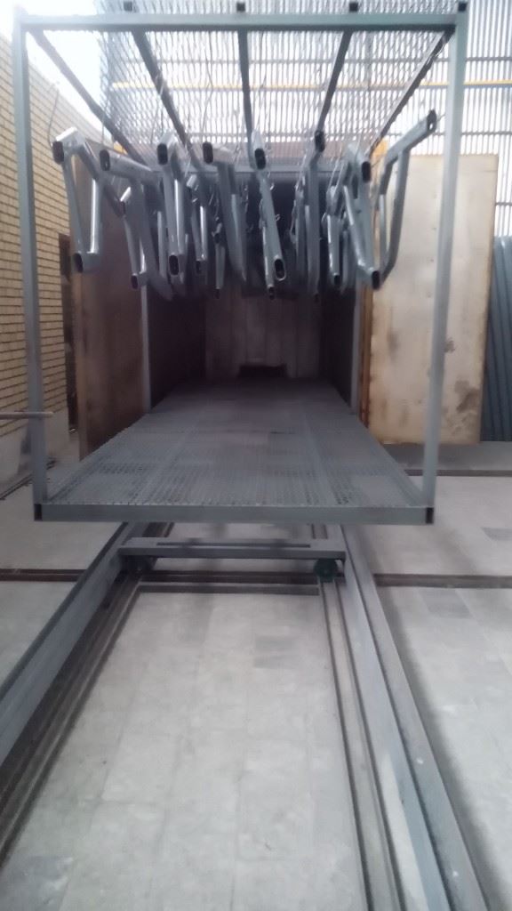 وسایل بدنسازی با رنگ کوره ای