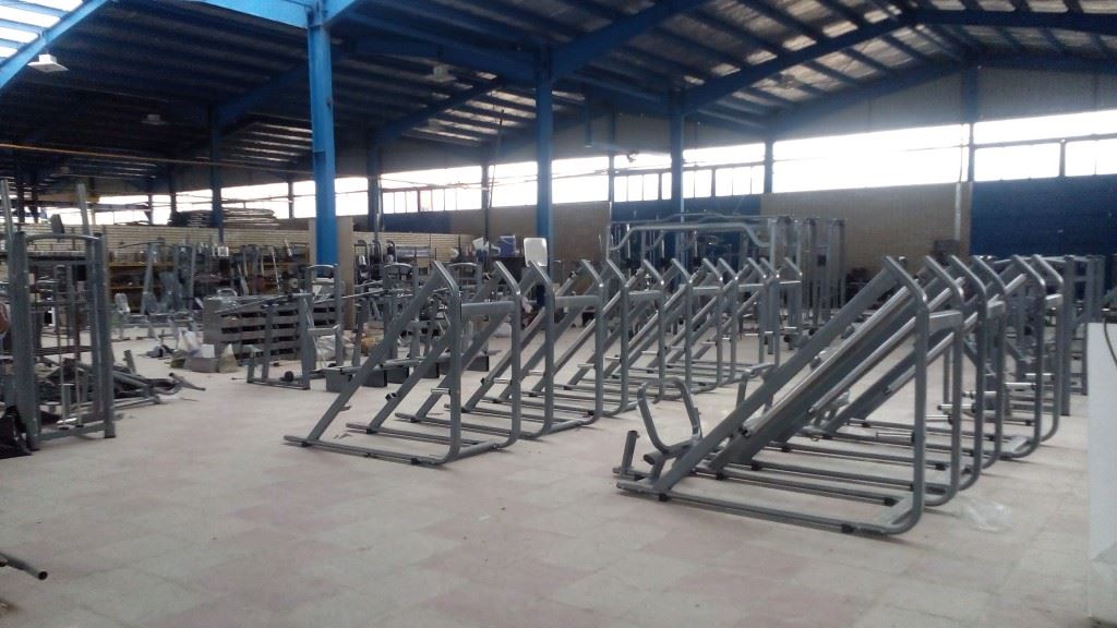 وسایل بدنسازی در حال ساخت بادی فول